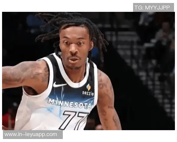 芬奇盛赞海兰德实力出众传球与得分兼备的聪明球员